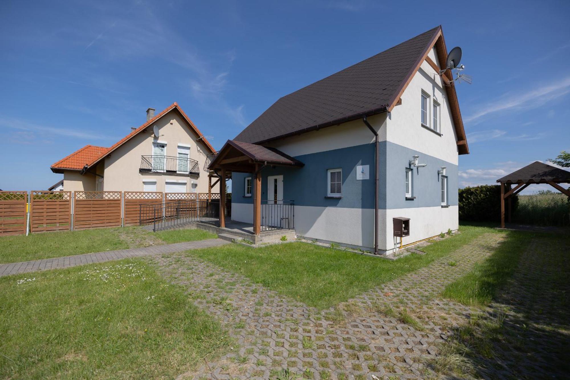 Holiday home Dom Muschel I Mewa By Renters Zastan